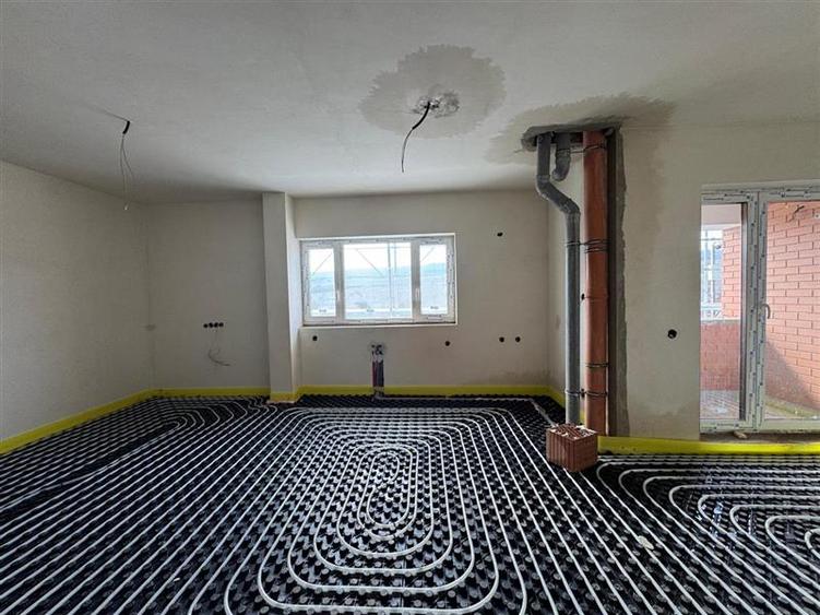 Apartament cu 2 camere semidecomandat în Iris