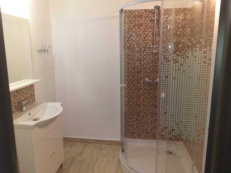 Apartament cu 2 camere decomandat, mobilat în Titan