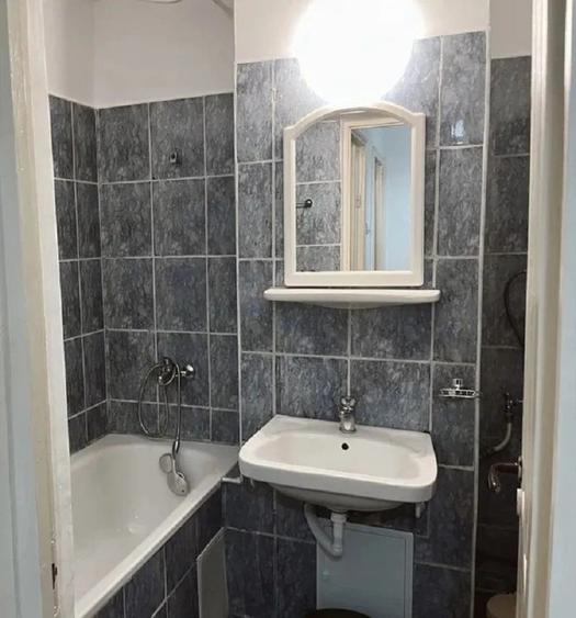 Apartament cu 2 camere decomandat în Hala Centrală