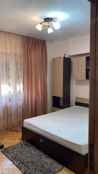 Inchiriez apartament 4 camere - 1