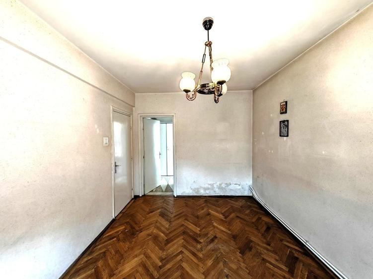 3 cam. deco., central, et. I langa Catedrala Inaltarea Domnului - 3