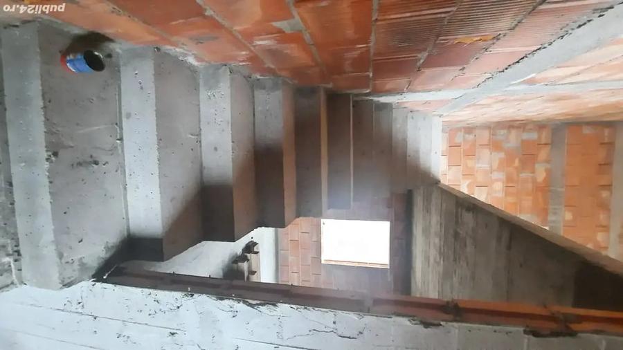 Casă cu Teren 298 Mp în Chercea