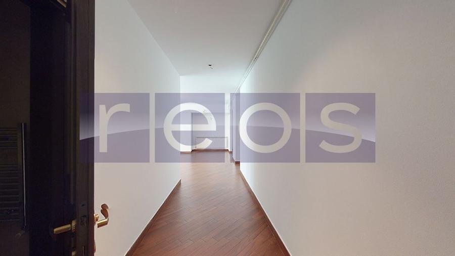 Apartament cu 4 camere decomandat în Beller