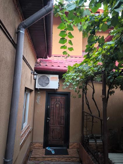 Vand casa curte zona Bucurestii Noi. - 1