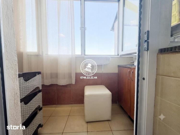 Apartament cu 3 camere decomandat în Ciurea