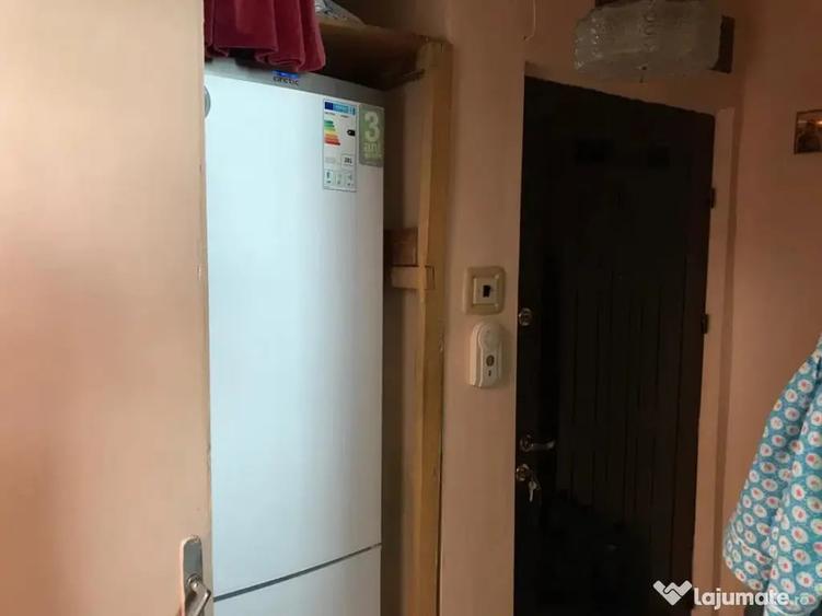 Apartament cu 2 camere decomandat în Democrației