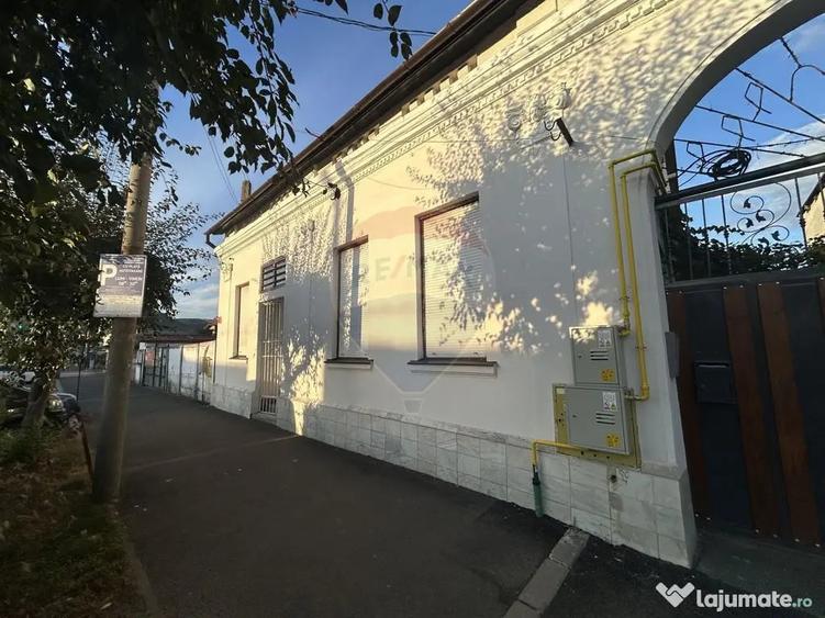 Spațiu comercial, de 100 mp, în Orașul Vechi