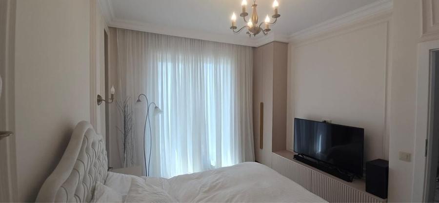 Apartament cu 2 camere decomandat în Calea București