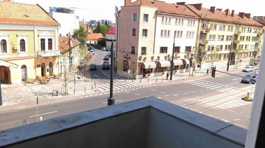 Inchiriez ap 1 cam 42 mp strada Horea