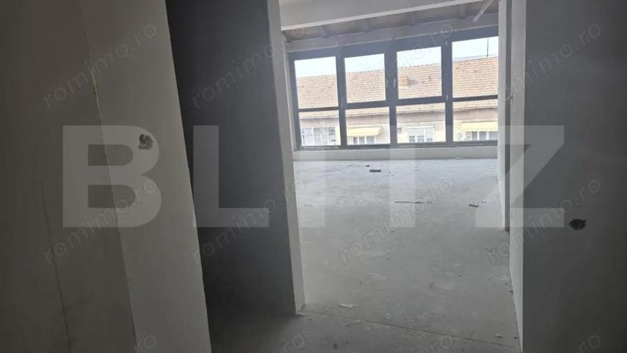 Garsonieră decomandată în Semicentral