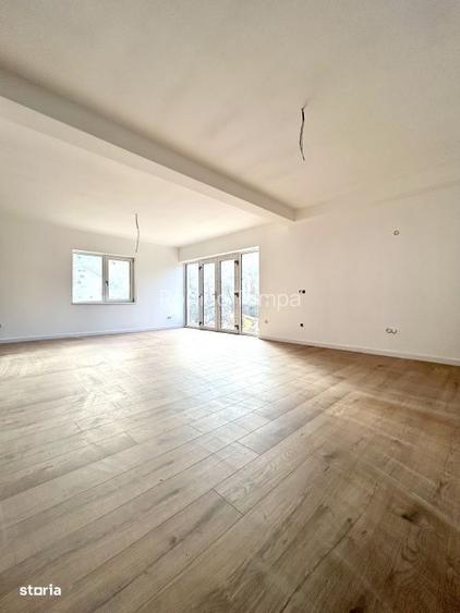 Duplex de vanzare, 4 camere, 3 bai, zona Tauti