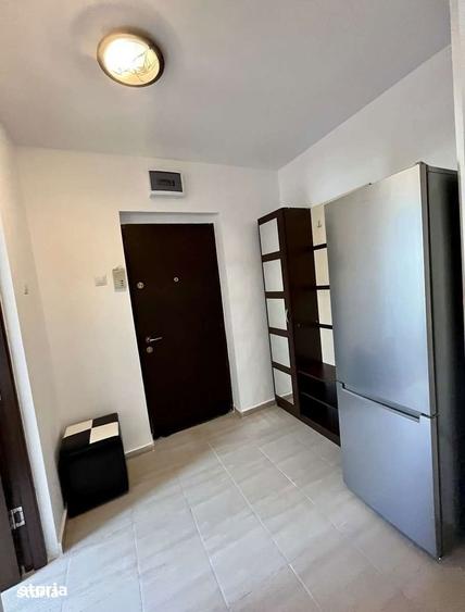 Inchiriez Apartament Renovat 3 Camere Pajura, sect. 1 - 1