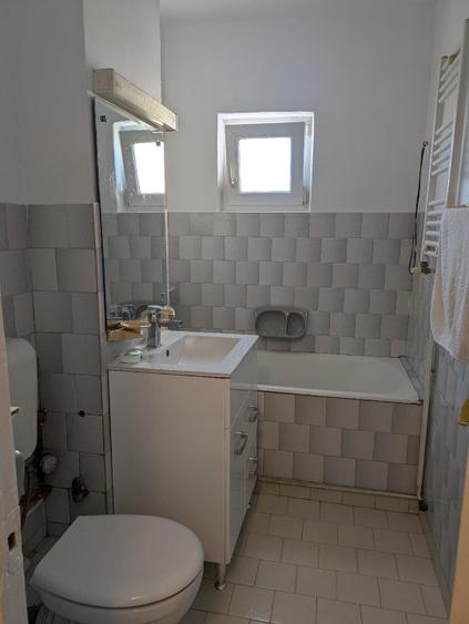 Garsonieră decomandată în Florilor