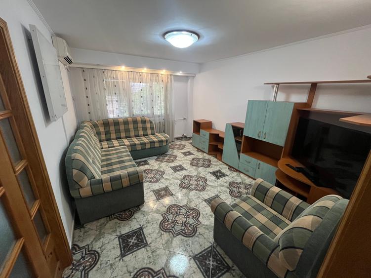 Apartament cu 2 camere semidecomandat în Tineretului
