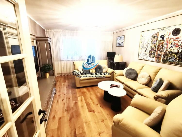 Apartament cu 3 camere semidecomandat în Mărăței