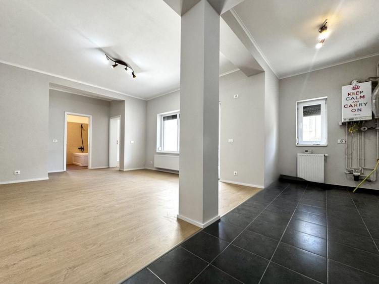 Apartament cu 3 camere semidecomandat în Braytim