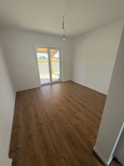 Casă cu 4 camere în Oarda