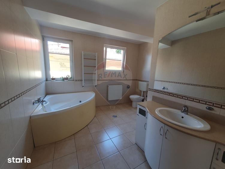 Apartament spatios - 130mp, 3 camere - de inchiriat - 2