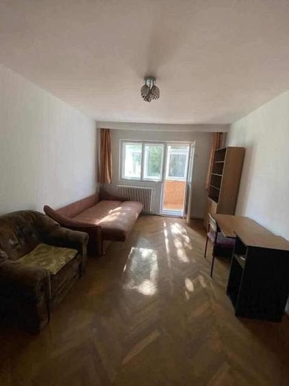 Apartament cu 2 camere decomandat în Tătărași