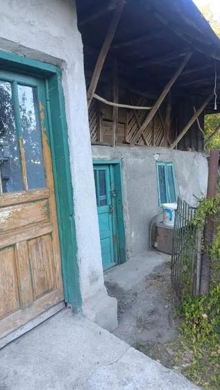 Casă cu 5 camere în Clejani