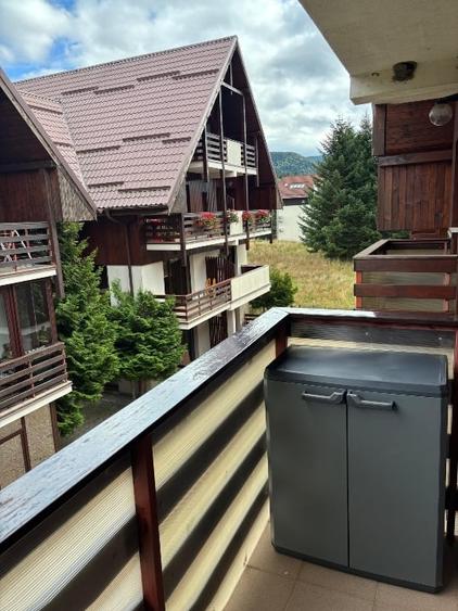Apartament cu 2 camere decomandat, mobilat în Poiana Țapului