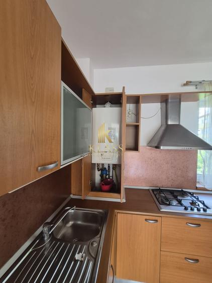 Apartament cu 4 camere decomandat în Herăstrău