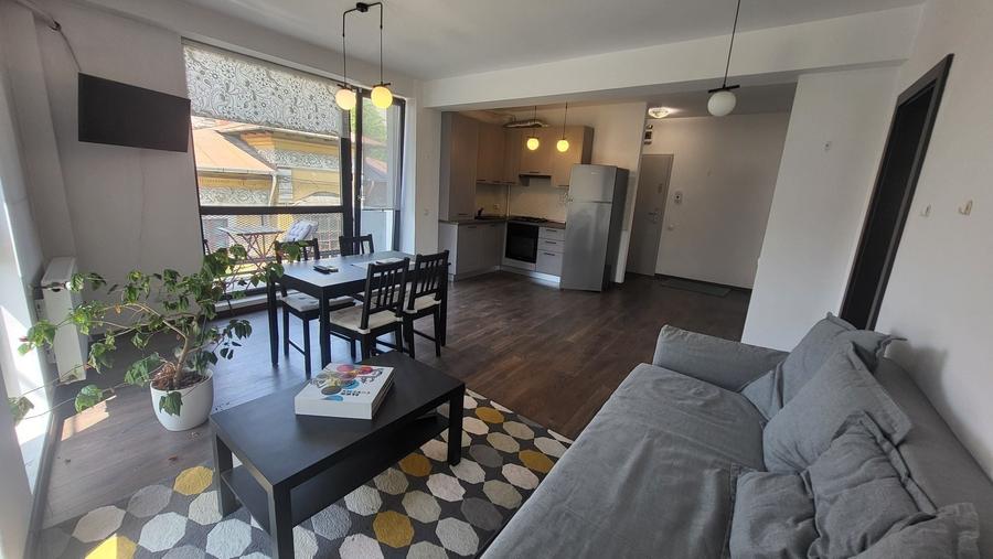 Apartament cu 2 camere semidecomandat în Obor