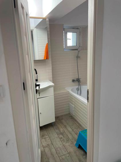 Apartament cu 3 camere decomandat în Basarabia
