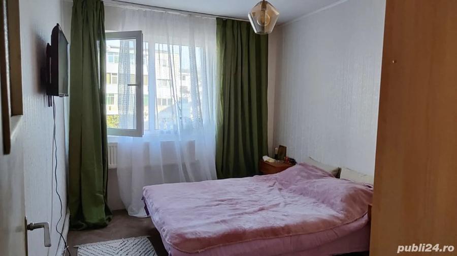 Apartament cu 4 camere semidecomandat în Obor