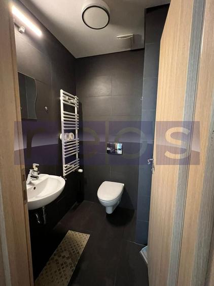 Apartament cu 2 camere decomandat, mobilat în Tei