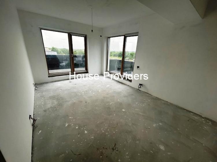 Apartament cu 4 camere, mobilat în Sisești