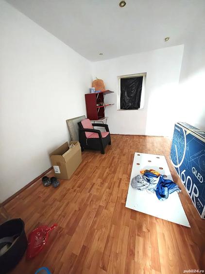 Casă cu 4 camere în Hunedoara
