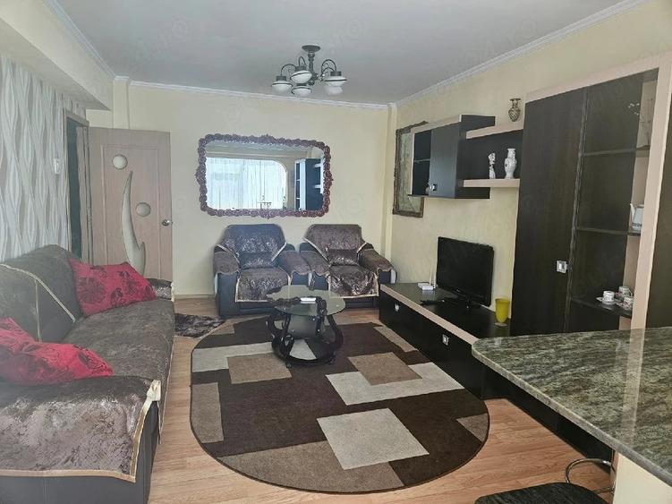Apartament cu 3 camere decomandat în Ultracentral