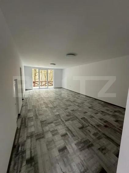 Duplex cu 5 camere cu Canalizare în Corunca