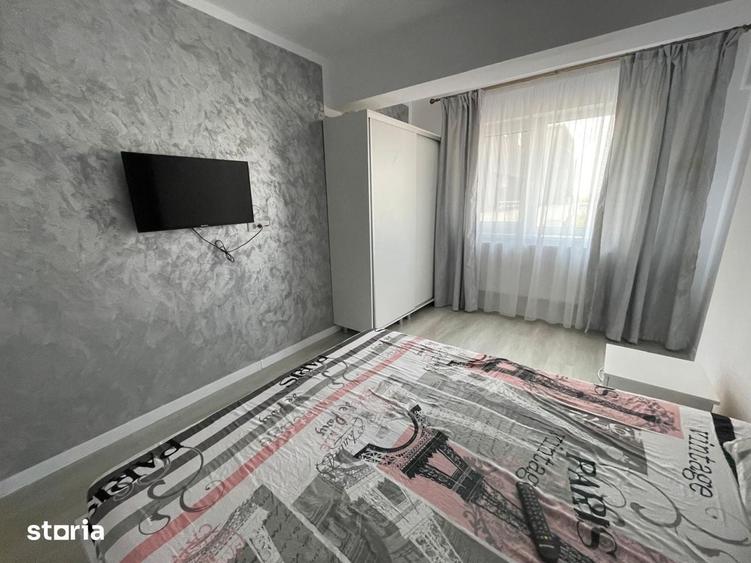 Apartament cu 3 camere decomandat în Rediu