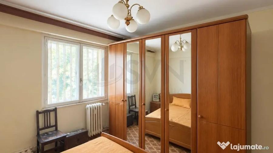 Apartament cu 3 camere decomandat în Lacul Tei
