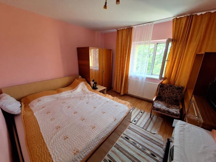 Apartament cu 2 camere decomandat în Zorilor