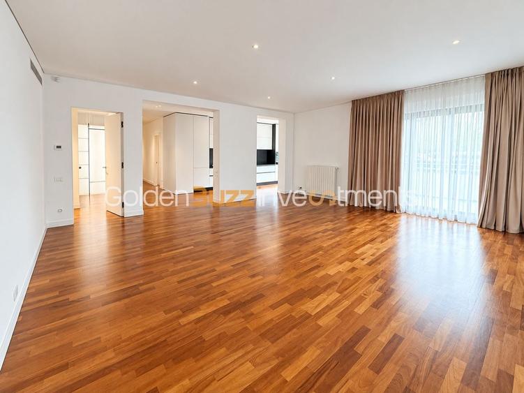 Apartament cu 4 camere decomandat, mobilat în Băneasa