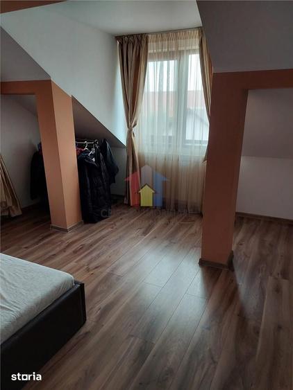 Casă cu 4 camere cu Teren 450 Mp în Vânători