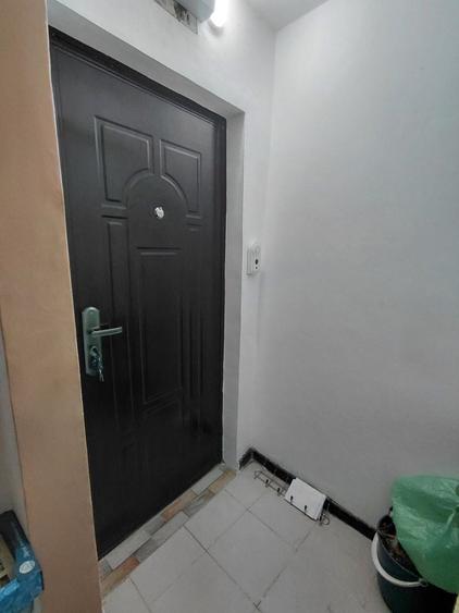 Apartament cu 2 camere semidecomandat în Micro 40
