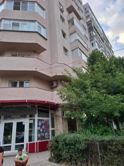 Apartament cu 2 camere decomandat în Sud