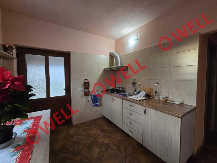 Casă cu 3 camere cu Teren 840 Mp în Periferie
