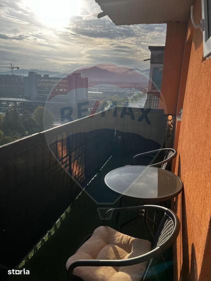 Apartament cu 3 camere decomandat în Dârste