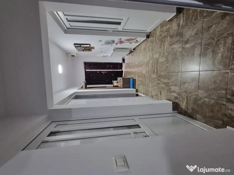 Casă cu 3 camere în Exterior Vest