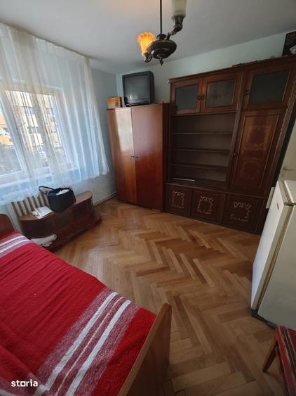 Apartament cu 2 camere decomandat în Cetate