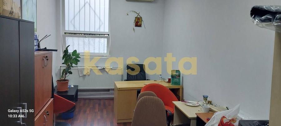 Birou, de 800 mp, în Ștefan cel Mare