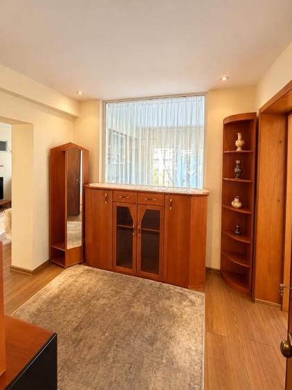 Apartament cu 4 camere în Floreasca