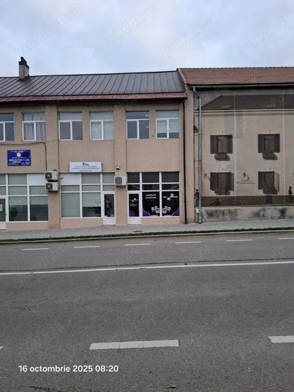 Spațiu comercial, de 43 mp, în Central