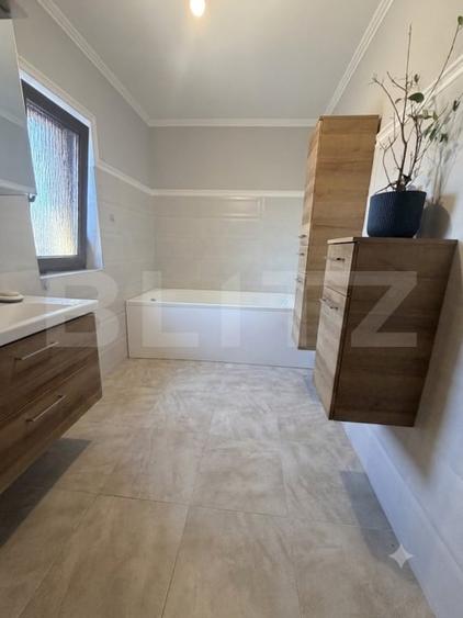 Duplex cu 5 camere cu Canalizare în Dumbrăvița