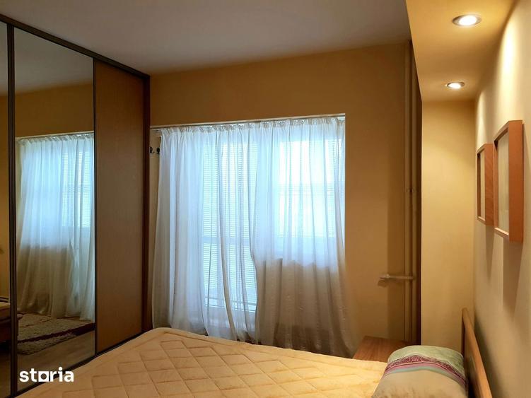 Apartament cu 4 camere decomandat în Stadion